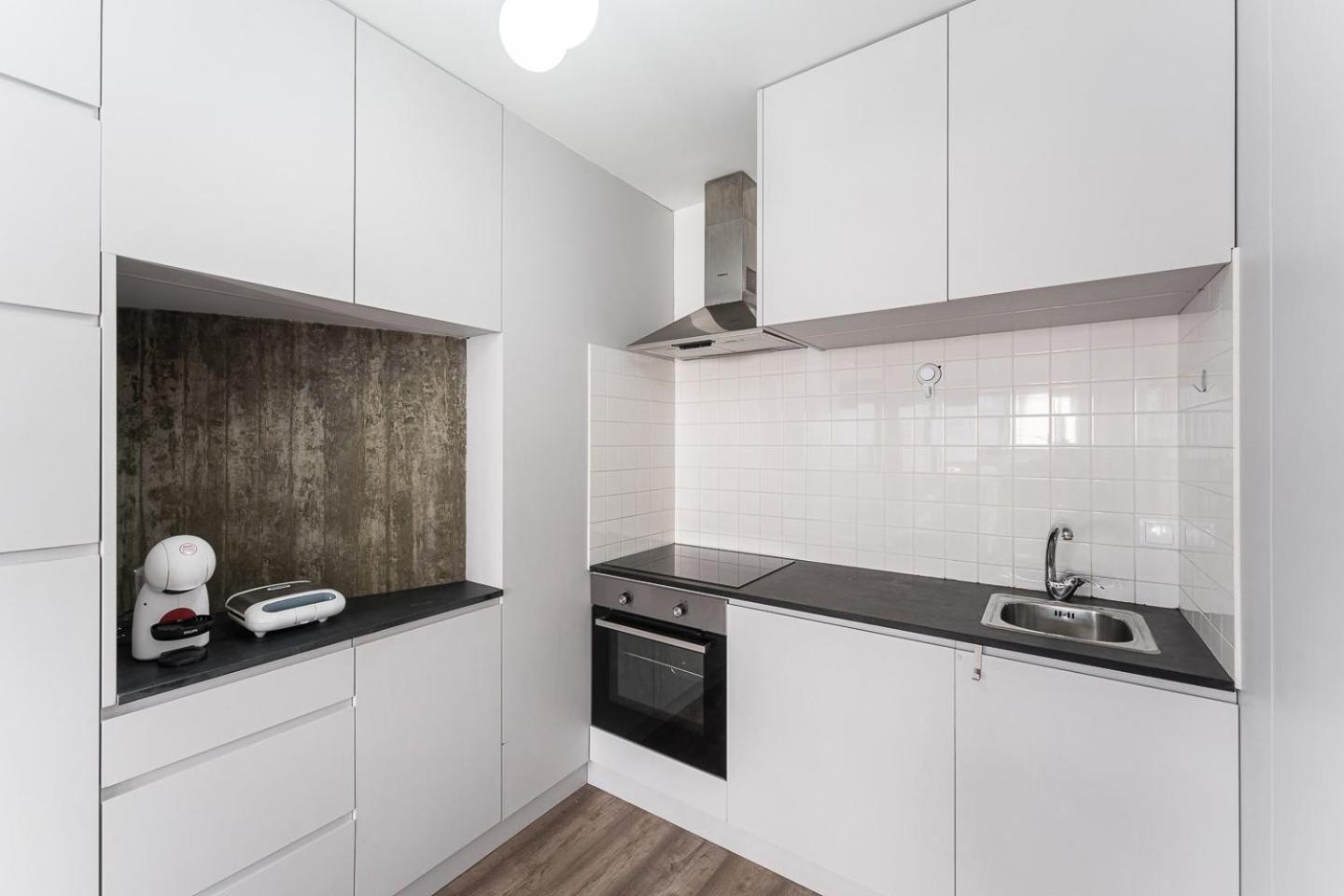 Guestready - Grayscale * Porto