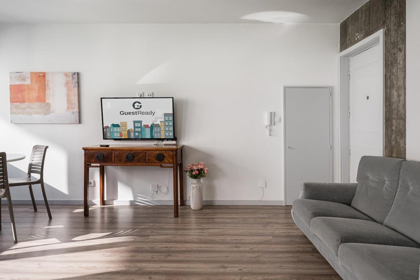 Apartment Guestready - Grayscale